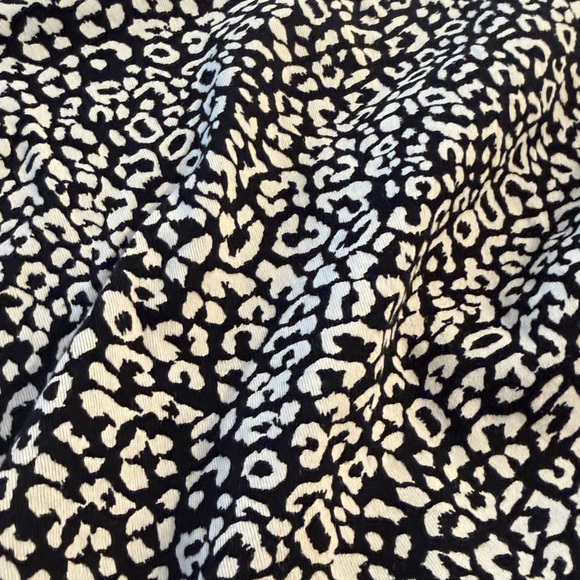 Chico's animal print Leopard long sleeve cotton top black size 2 - Picture 3 of 8